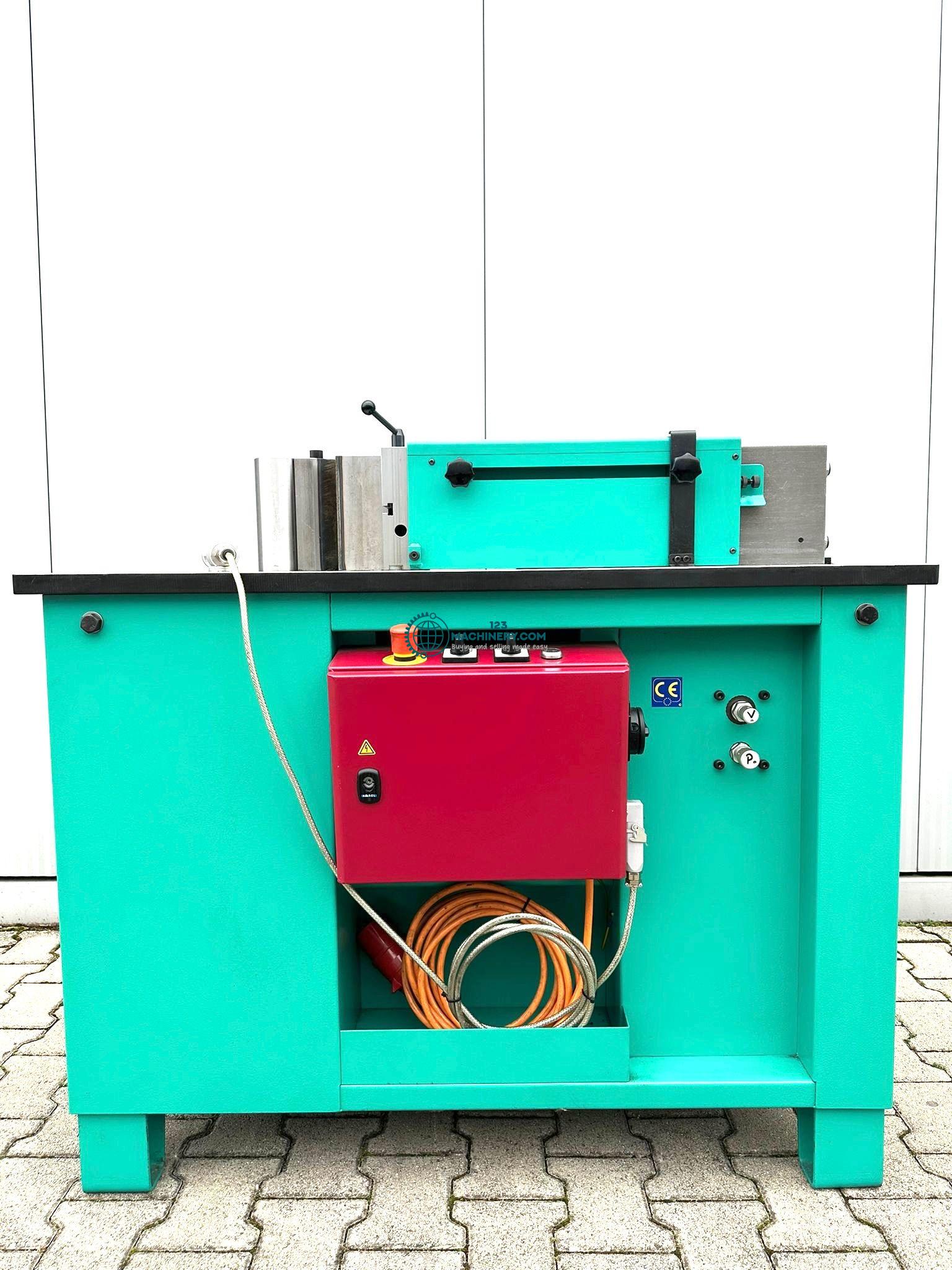 STIERLI - Bieger 300 HE / Horizontalbiegemaschine